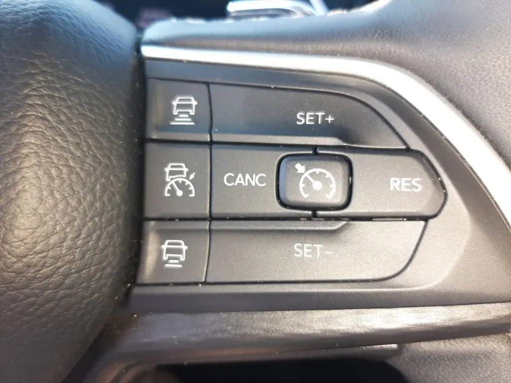 2024 Jeep Grand Cherokee Altitude photo 17