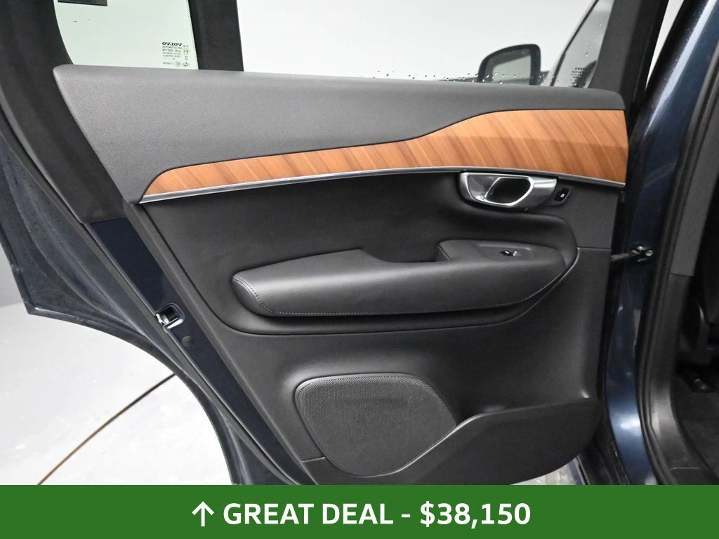 2024 Volvo - image 29