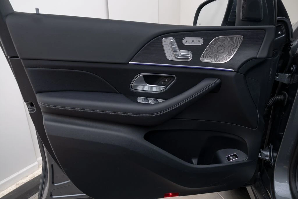 2025 Mercedes-Benz GLE GLE450 - Photo 25