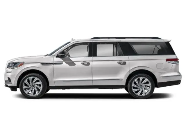 2024 Lincoln Navigator L Reserve photo 3