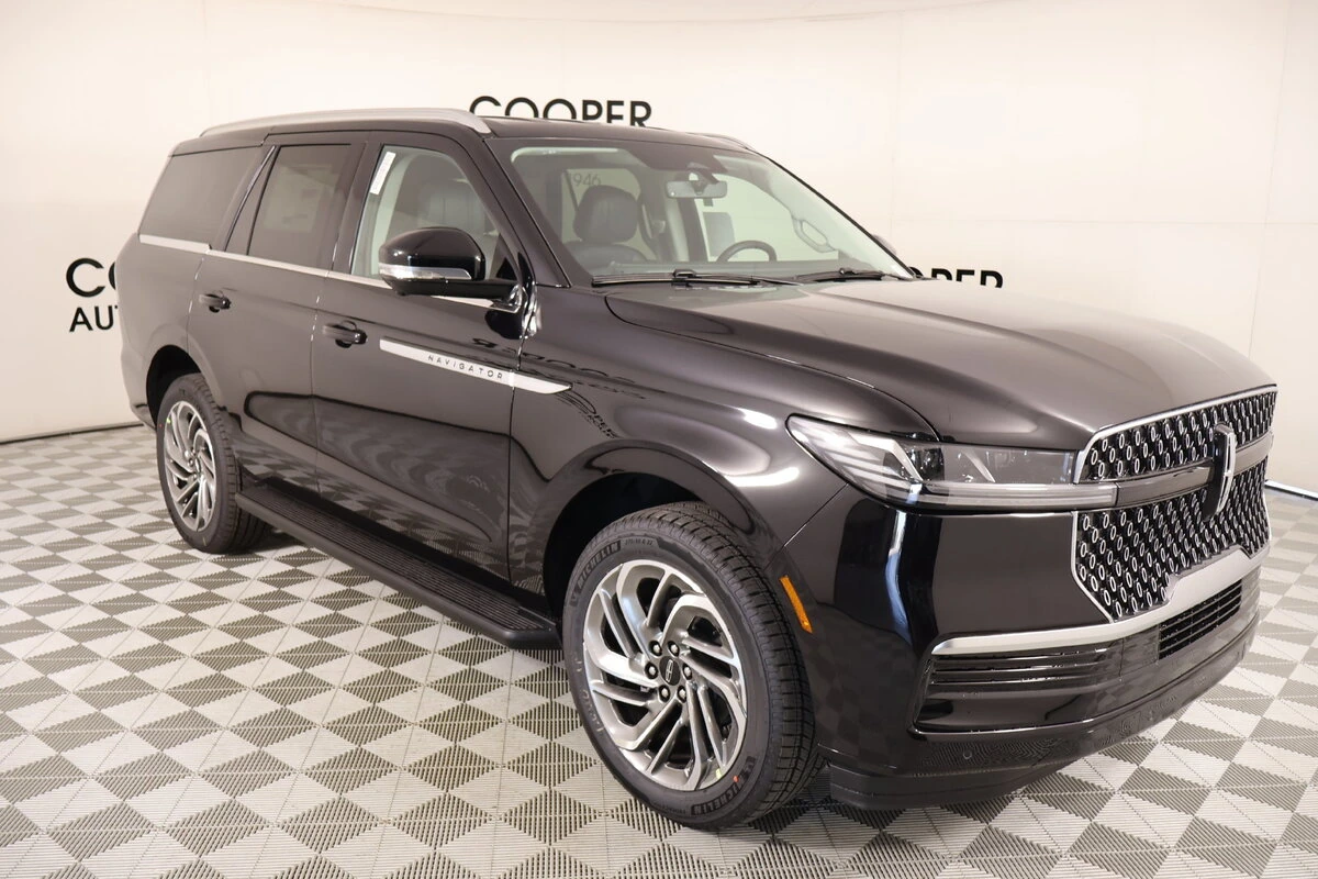 2026 Lincoln Navigator Premiere