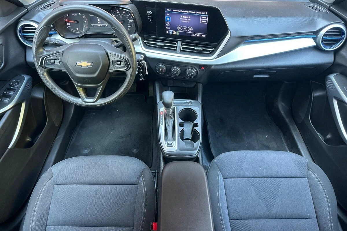 2024 Chevrolet Trax LS - Photo 13