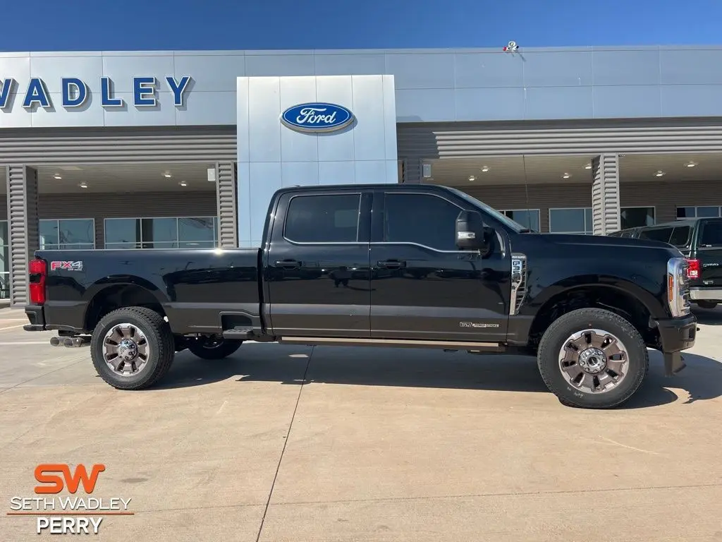 2025 Ford F-350 photo 2