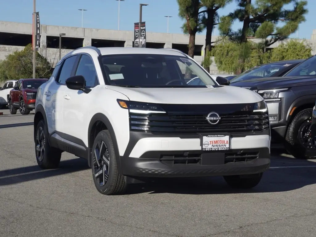 2026 Nissan KICKS SV's photo