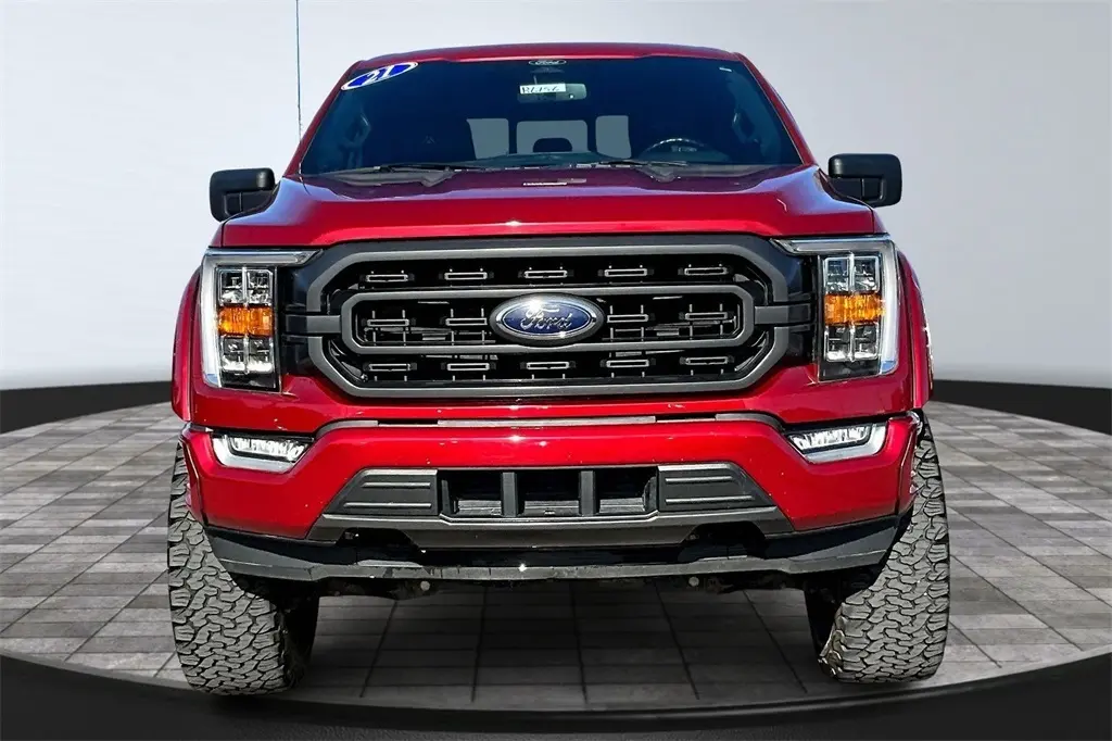2021 Ford F-150 XLT photo 3
