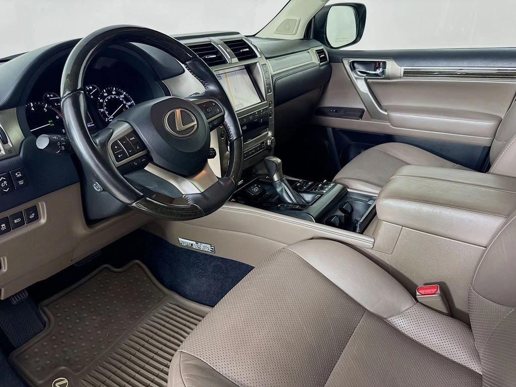 2020 Lexus GX LUXURY - Photo 9