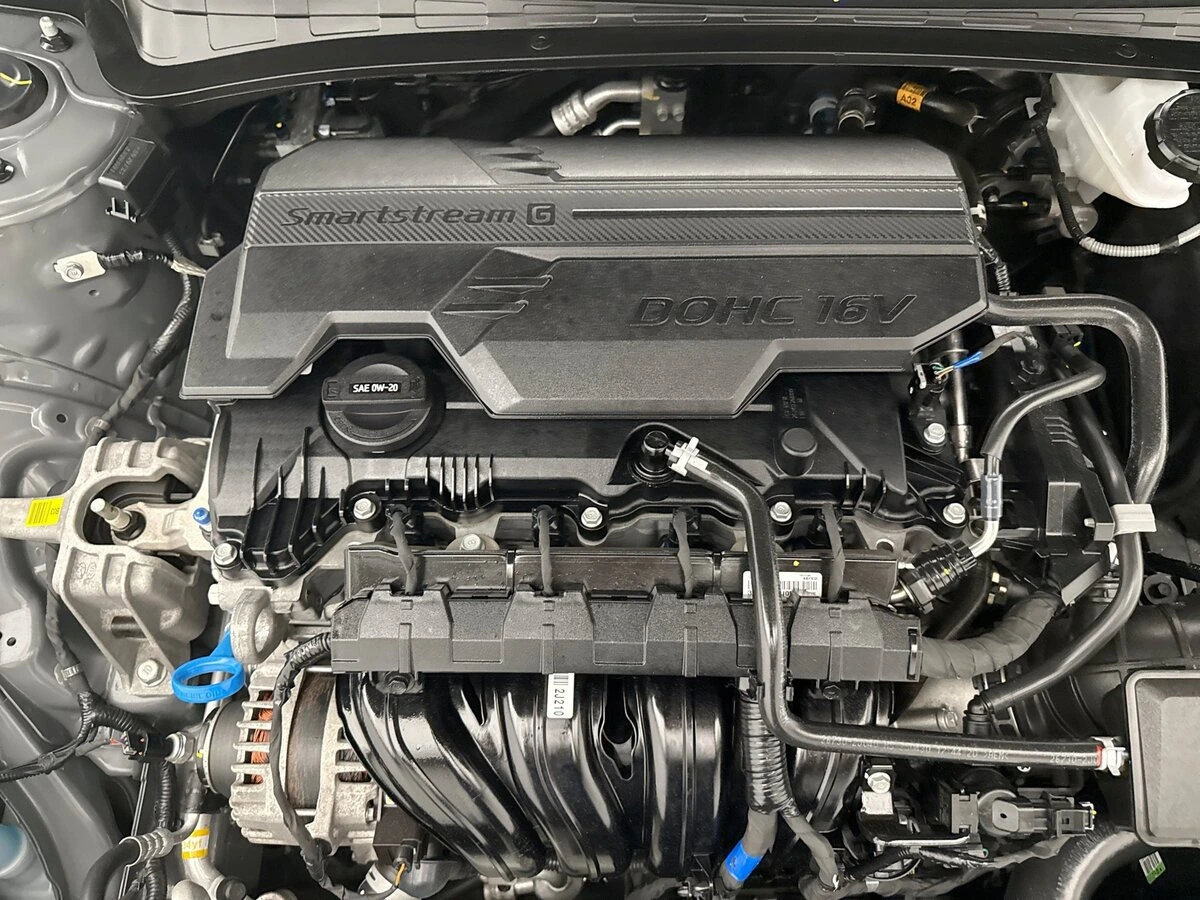 2025 Hyundai Elantra SEL - Photo 24