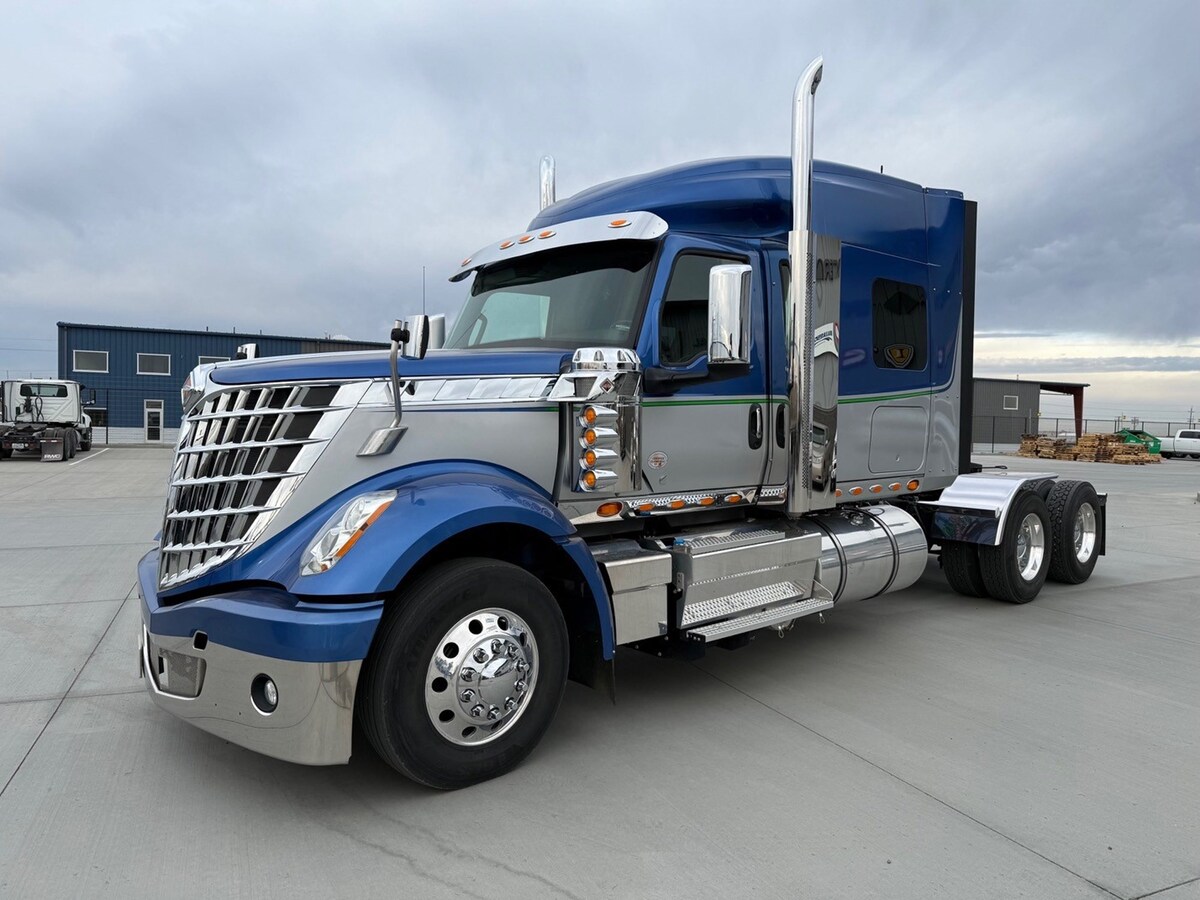 2020 International in Pasco, WA