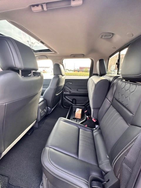 2024 Nissan Frontier SL - Photo 28