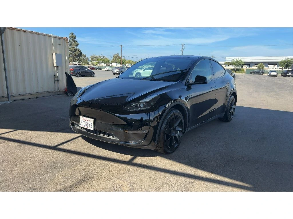 2024 Tesla Model Y Long Range Dual Motor All-Wheel Drive's photo