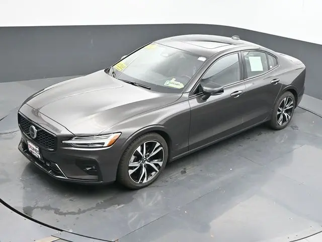 2024 Volvo S60 B5 Core photo 25
