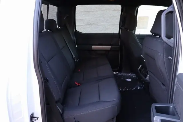 2025 Ford F-150 XLT photo 32