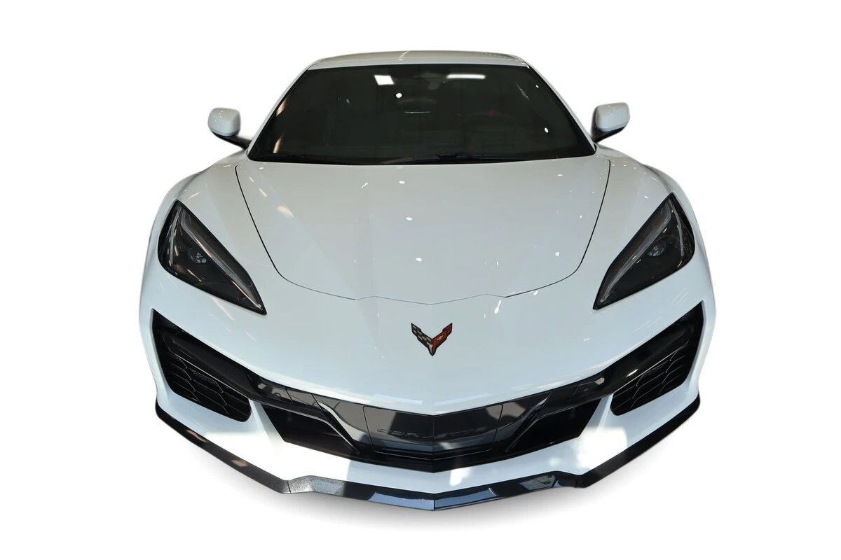 2027 Chevrolet Corvette 2LT - Photo 11