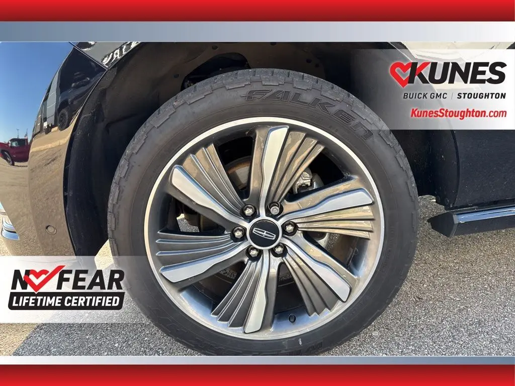 2019 Lincoln Navigator L Reserve photo 9