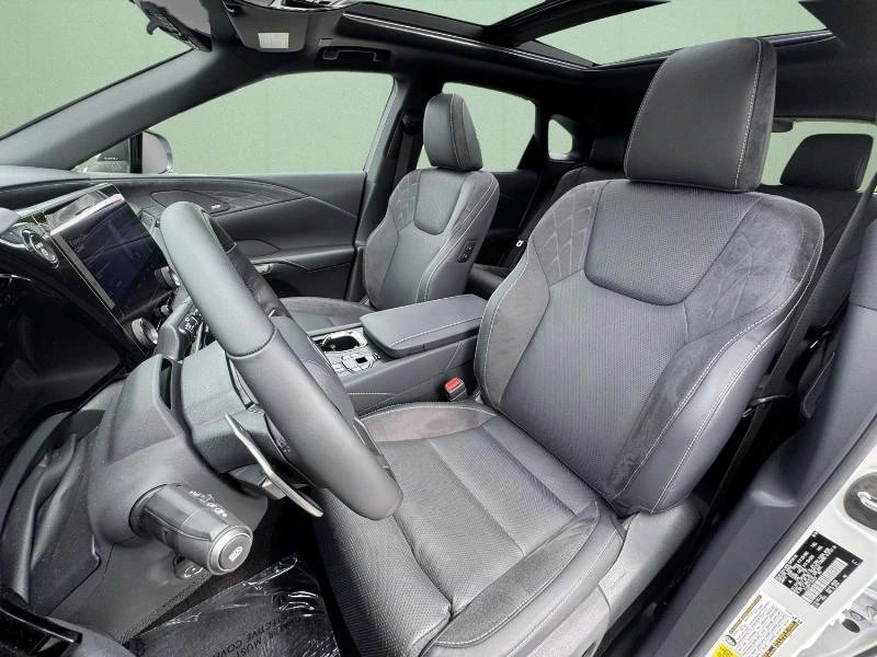 2026 Lexus RX PHEV 450h+ - Photo 10