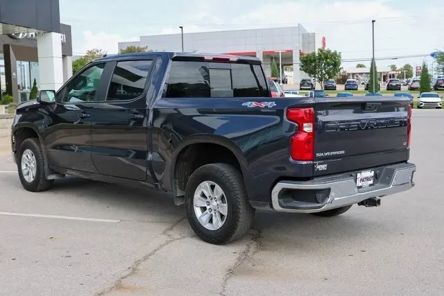 2023 Chevrolet Silverado 1500 LT1 photo 4
