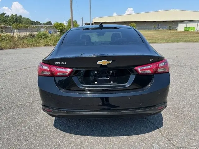 2021 Chevrolet Malibu 1LT photo 4