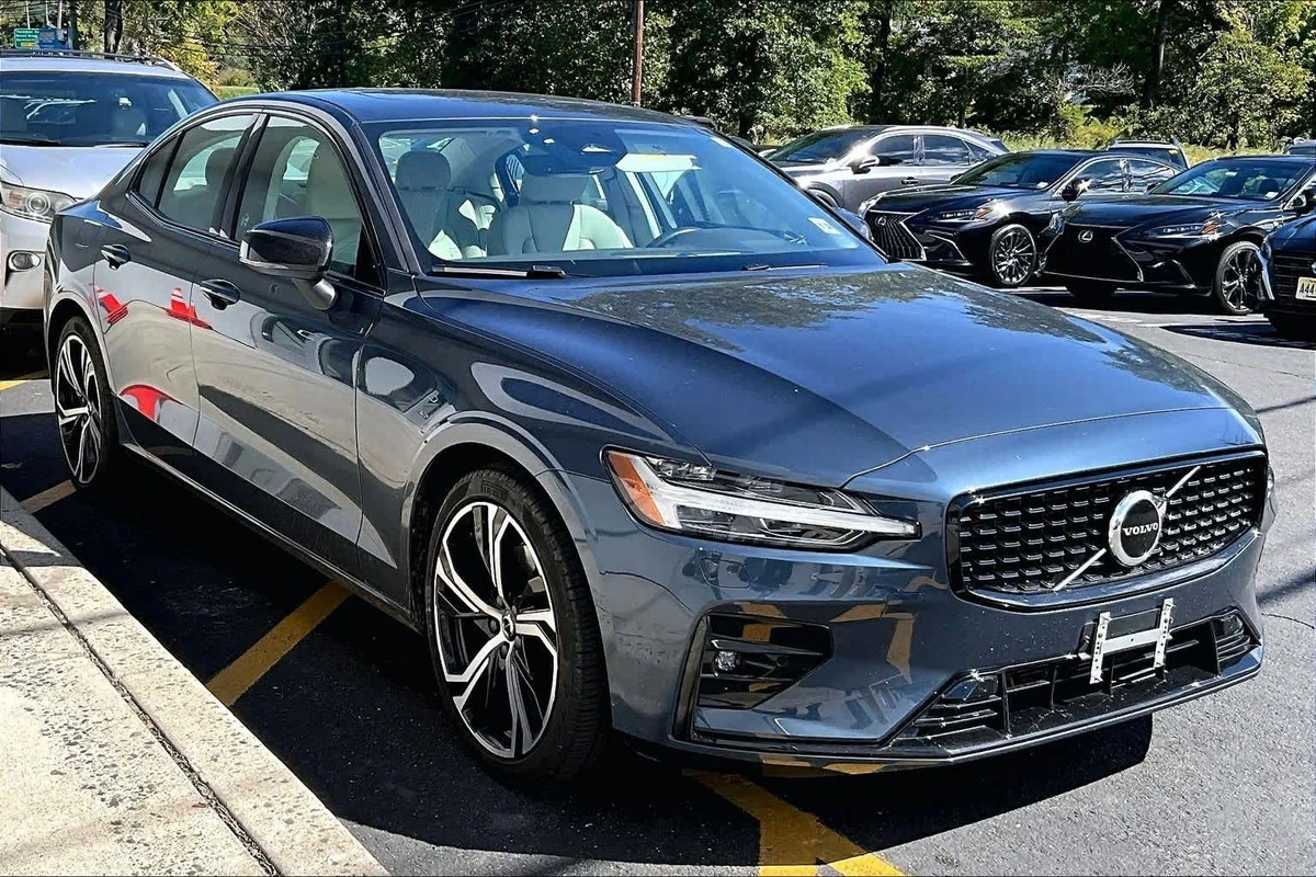 2024 Volvo S60