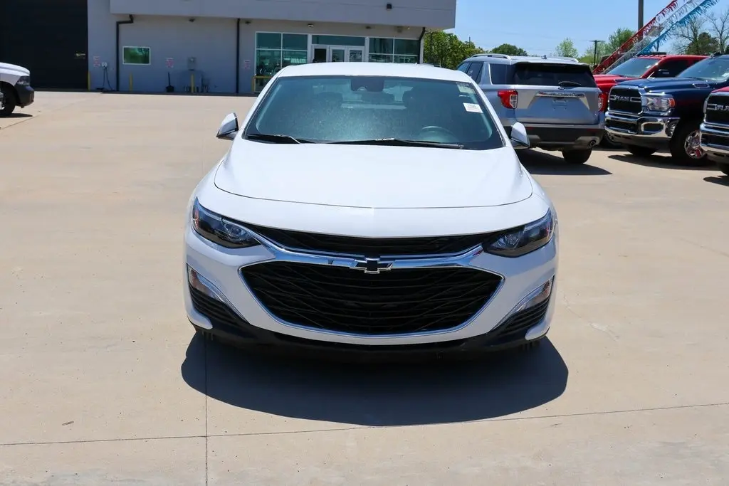 Used 2024 Chevrolet Malibu RS with VIN 1G1ZG5ST5RF188590 for sale in Bartlesville, OK