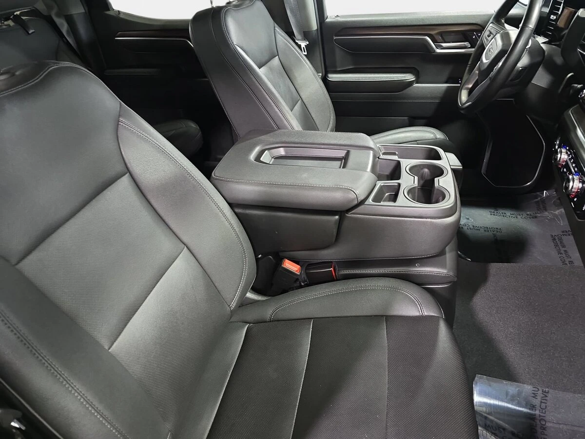 2024 GMC Sierra 1500 SLT - Photo 10
