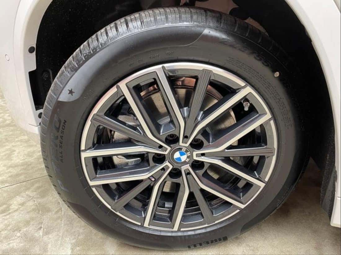 BMW iX wheel