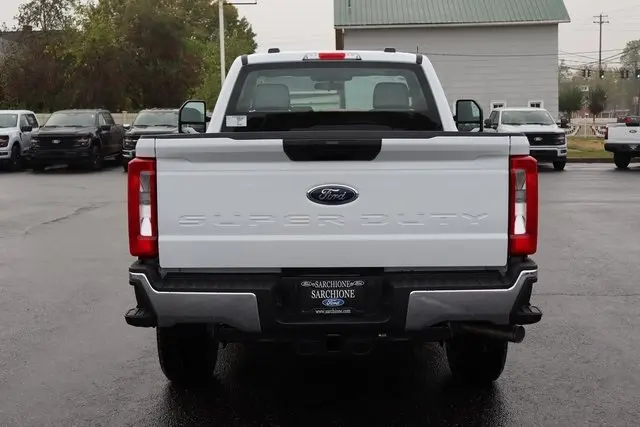 2026 Ford F-350 photo 14