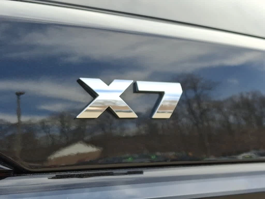 2025 BMW X7 M60i - Photo 13