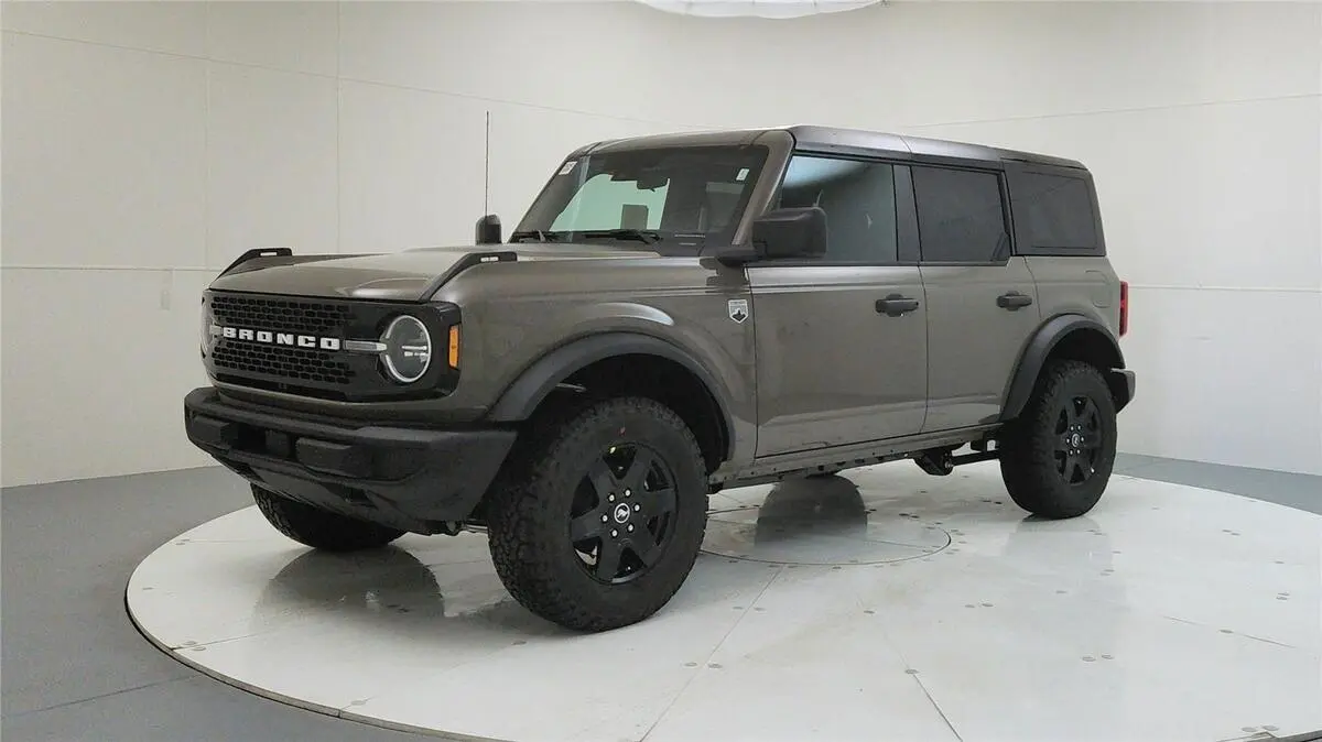 2025 Ford Bronco Big Bend photo 3