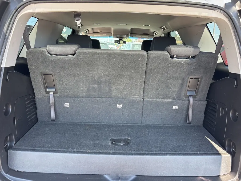 2018 Chevrolet Tahoe LS photo 21