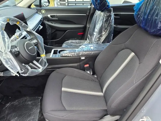 2026 Hyundai Sonata SEL Sport photo 4