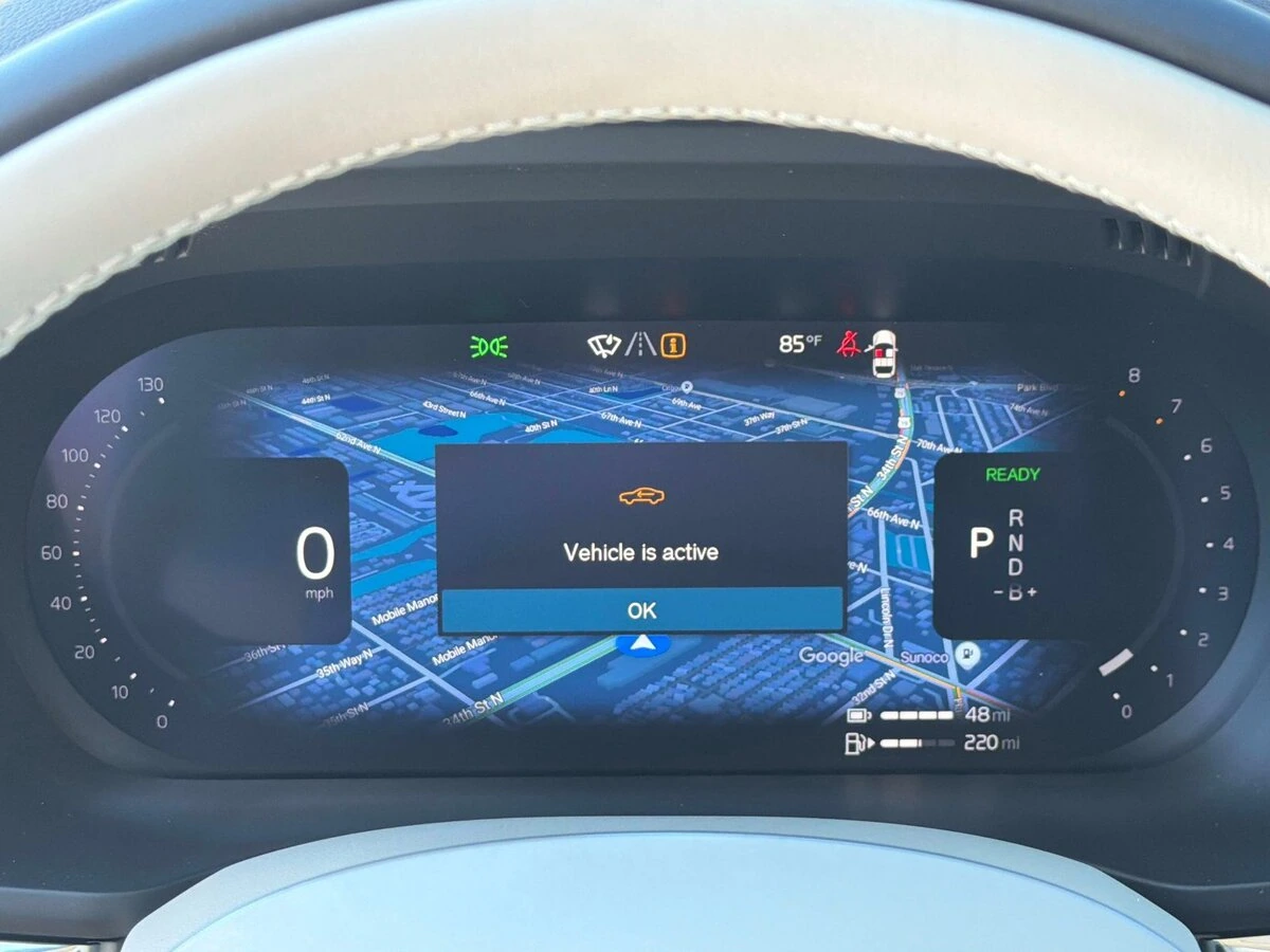 2026 Volvo - image 27