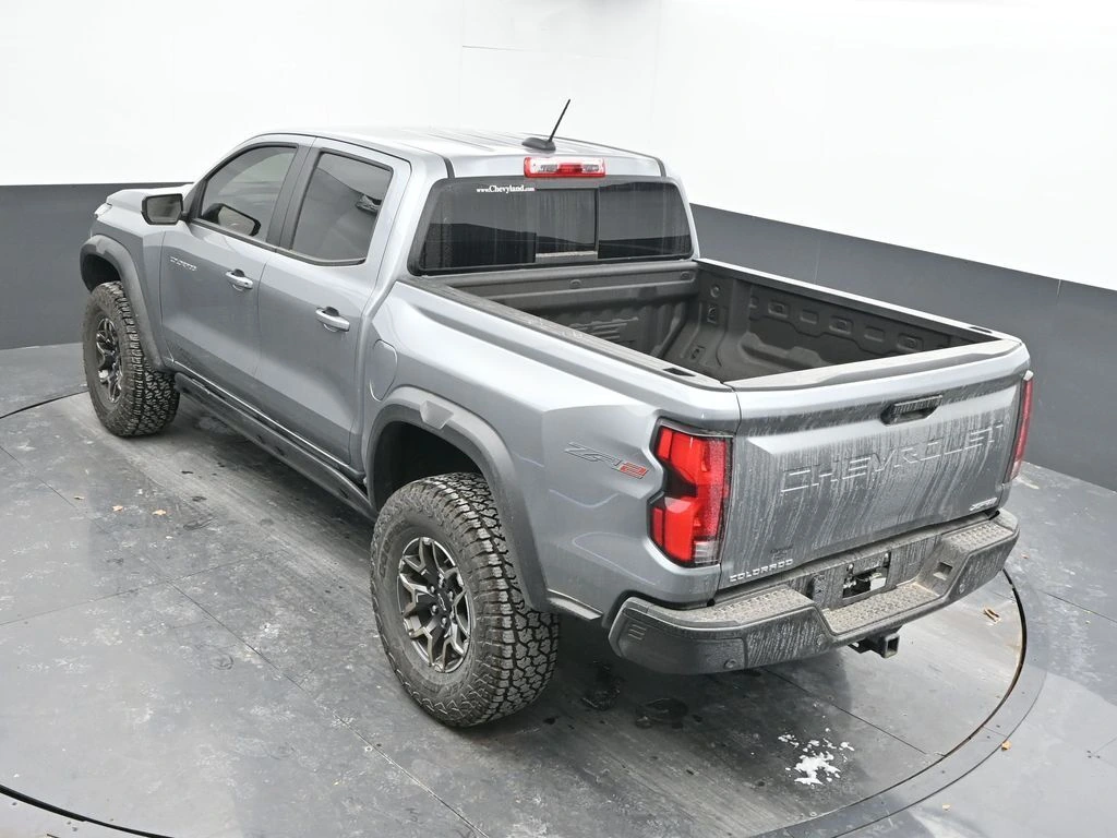2024 Chevrolet Colorado ZR2 - Photo 38