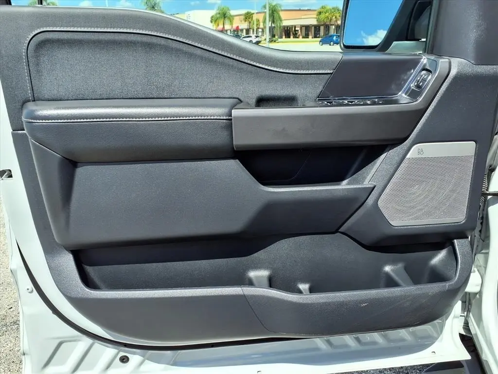 2024 Ford F-150 Lariat photo 23