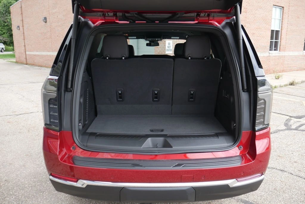 2026 Chevrolet Tahoe LT - Photo 8