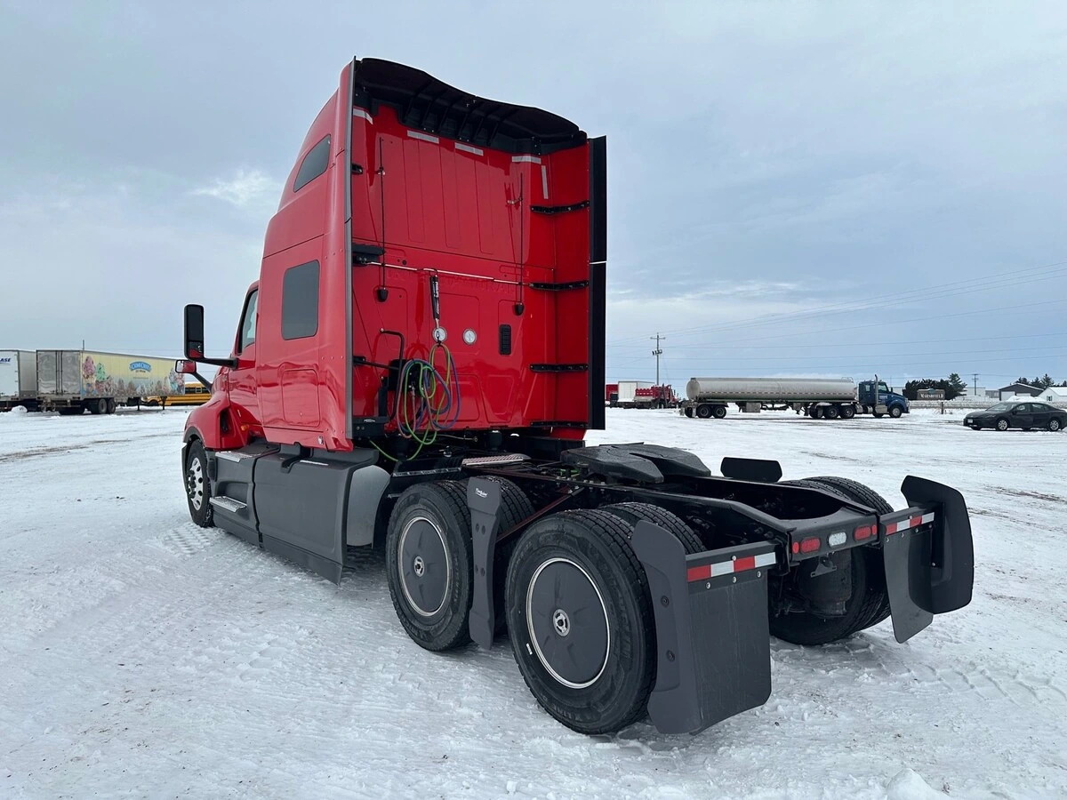 2026 International LT - image 4