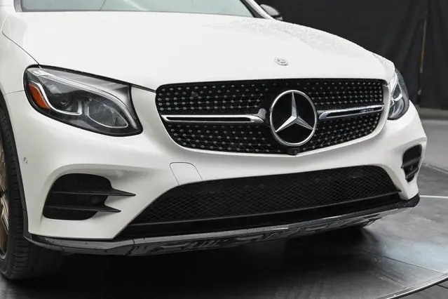 2019 Mercedes Benz GLC 43 AMG 4MATIC photo 3