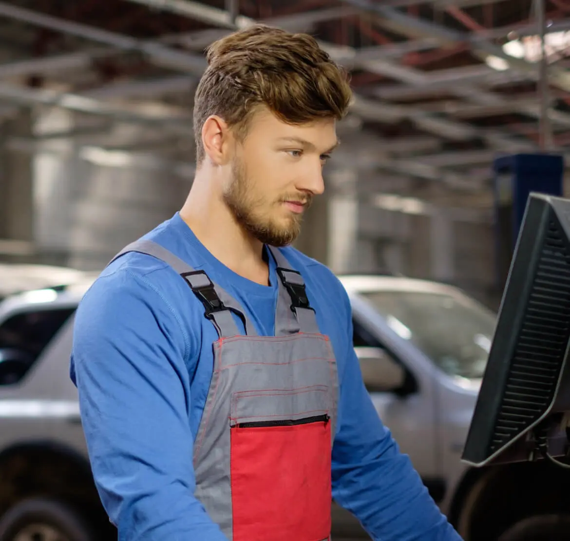 Body Shop Estimator Education Requirements and Qualifications