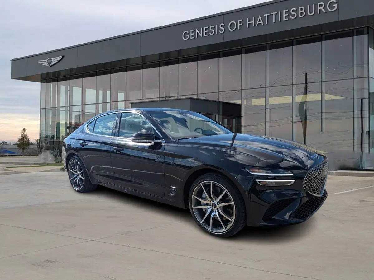 2025 GENESIS G70 Standard's photo