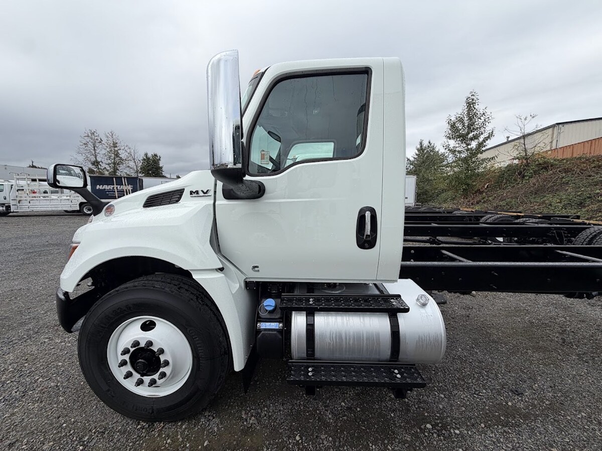 2027 International MV in Portland, OR — photo 4