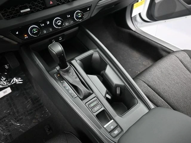 2025 Honda Accord SE - Photo 16