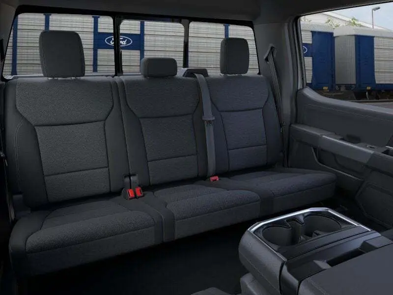2025 Ford F-150 XLT photo 9