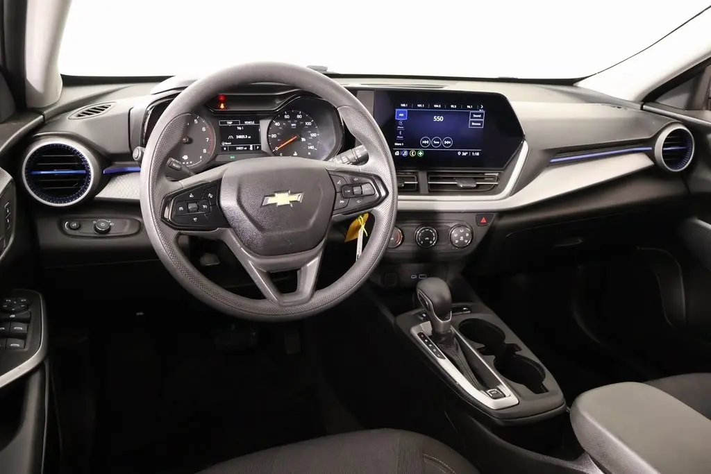 2024 Chevrolet Trax LS photo 2