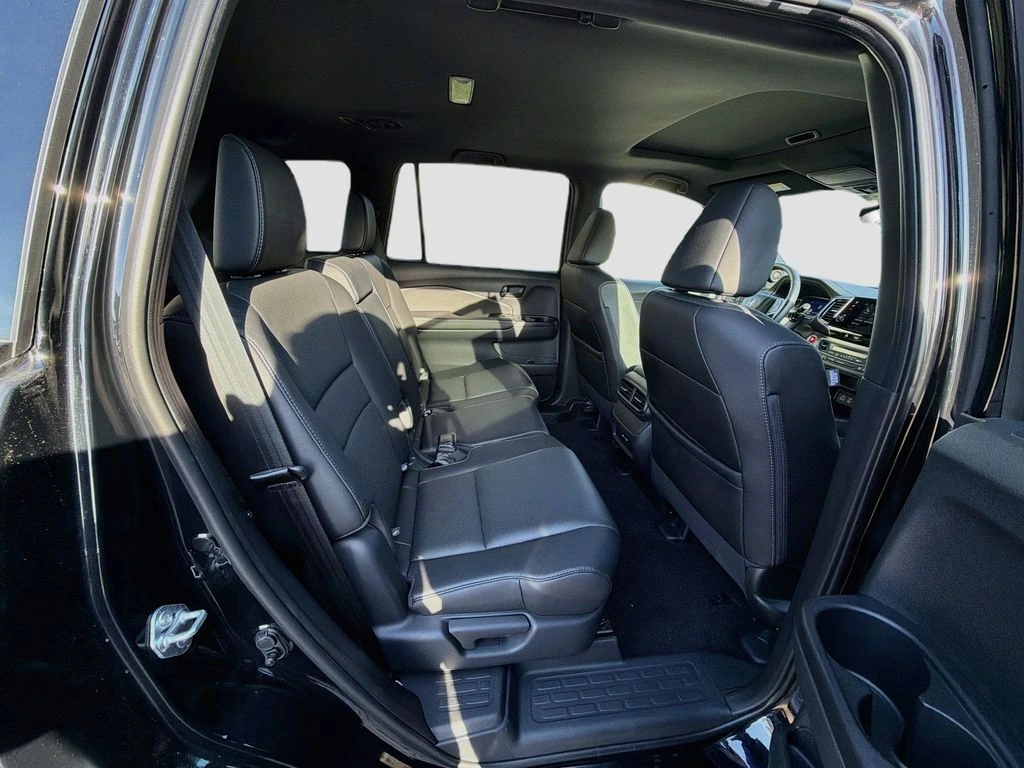 2024 Honda Passport EX-L - Photo 28
