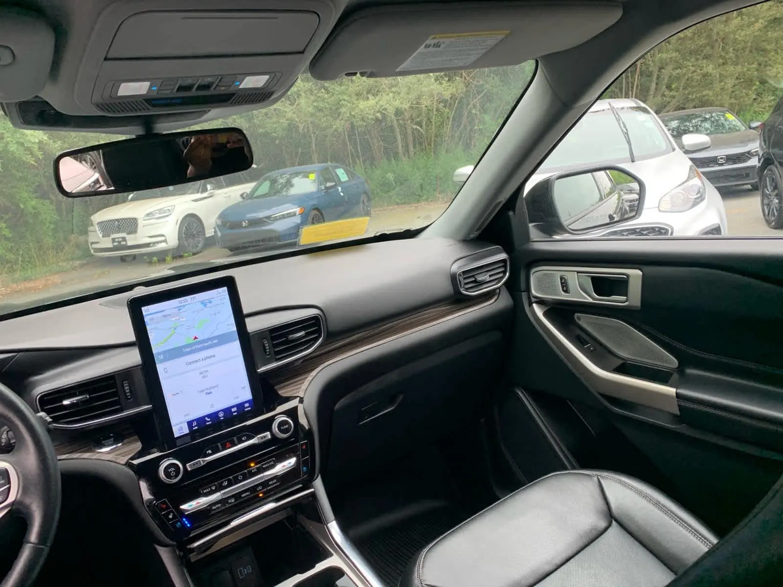 2022 Ford Explorer Limited photo 32