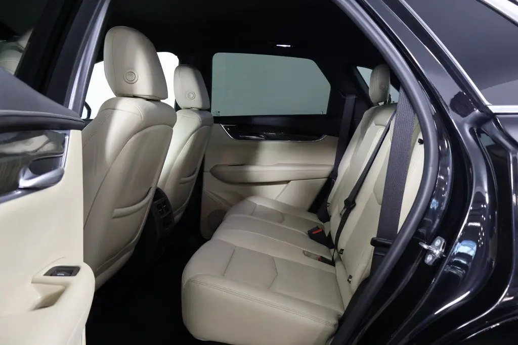 2018 Cadillac XT5 Base photo 11