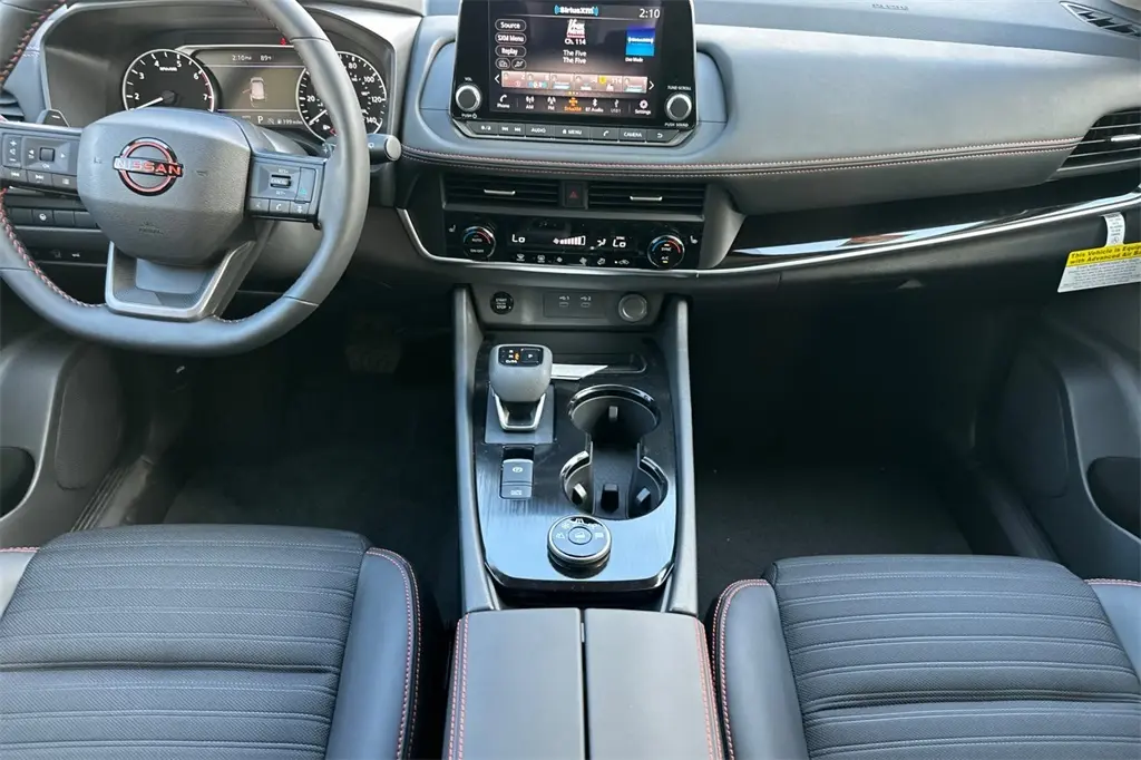 2026 Nissan Rogue SV photo 9