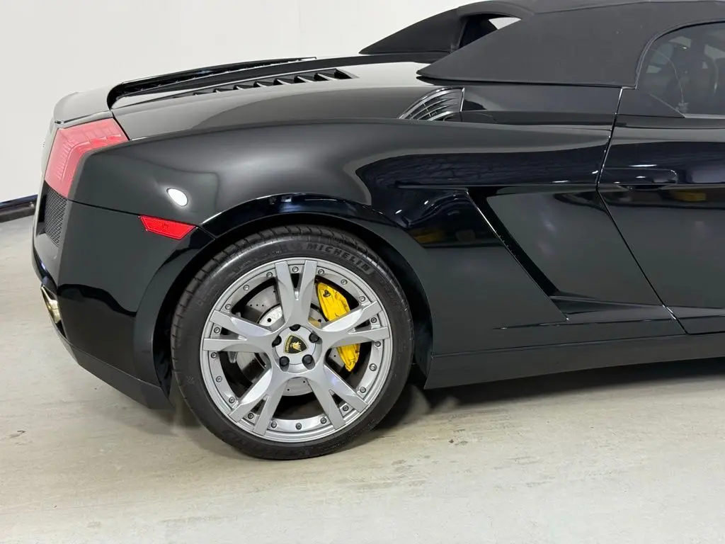 2006 Lamborghini Gallardo Base photo 4