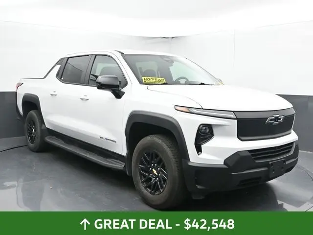 2024 Chevrolet Silverado EV Work Truck photo 2