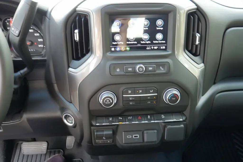 2026 Chevrolet Silverado 2500HD Custom photo 13