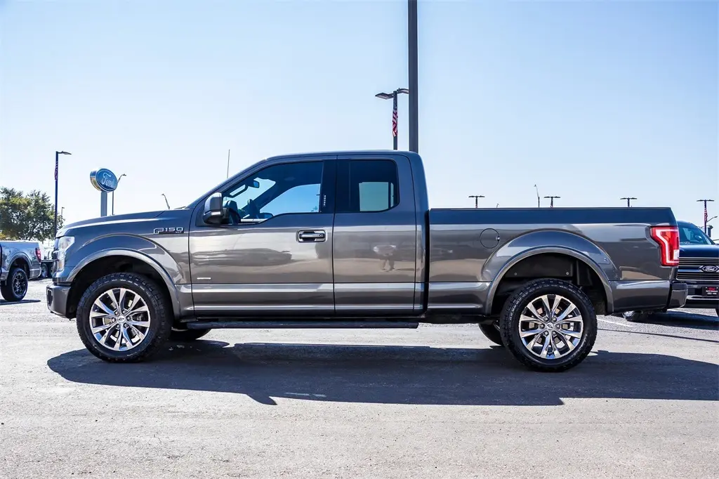 2016 Ford F-150 XLT photo 4